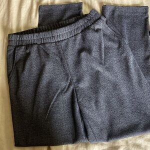 A new Day size S houndstooth jogger